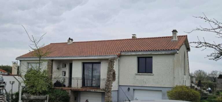 Réfection de toiture en tuile romane dans le bocage